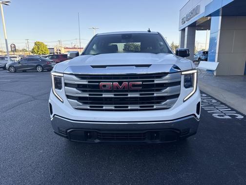 2024 GMC Sierra 1500 SLE