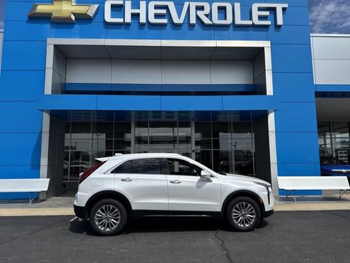 2025 Cadillac XT4 AWD Premium Luxury