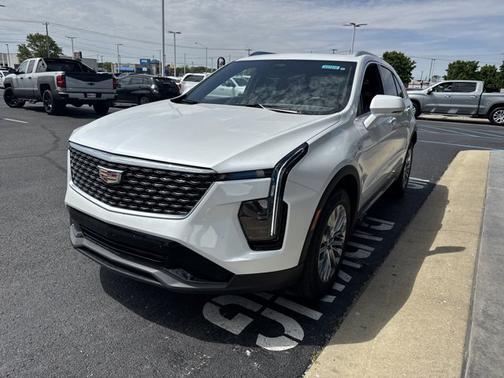 2025 Cadillac XT4 AWD Premium Luxury