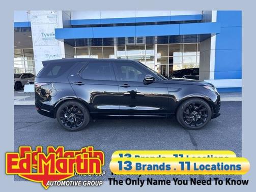 Black 2023 Land Rover Discovery S R-Dynamic