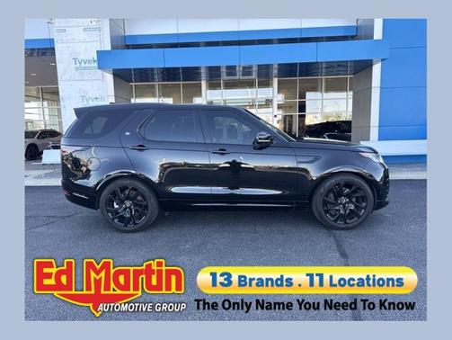 Black 2023 Land Rover Discovery S R-Dynamic