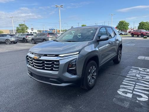 Sterling Gray Metallic 2026 Chevrolet Equinox FWD LT