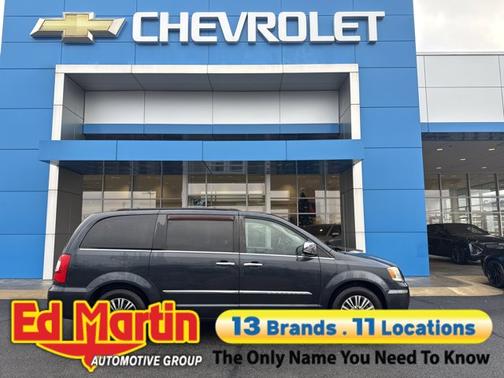 2013 Chrysler Town & Country Touring-L