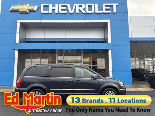 2013 Chrysler Town & Country Touring-L