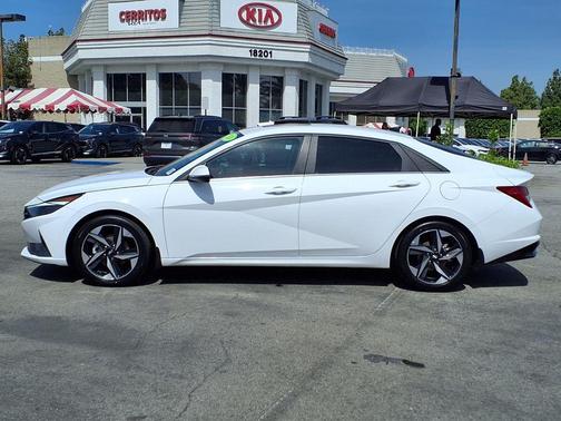 2023 Hyundai ELANTRA HEV Limited