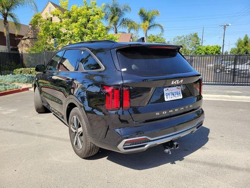 Ebony Black 2022 Kia Sorento S