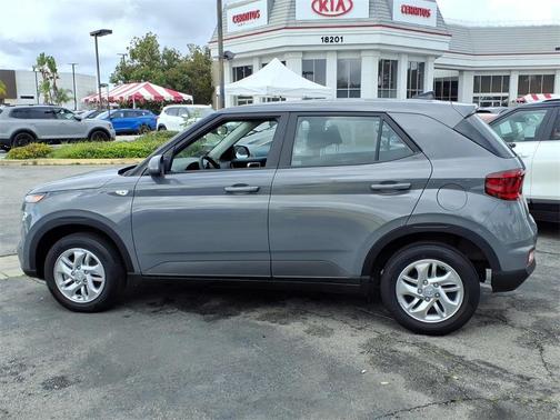 2021 Hyundai VENUE SE