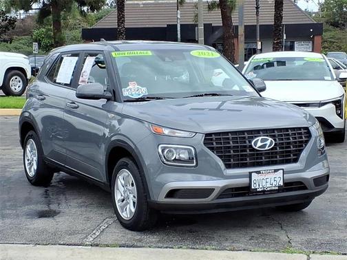 2021 Hyundai VENUE SE