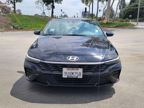Abyss Black 2025 Hyundai ELANTRA HEV Blue