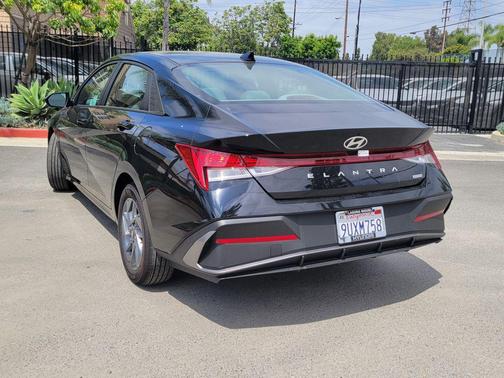 Abyss Black 2025 Hyundai ELANTRA HEV Blue