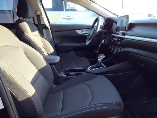Aurora Black 2023 Kia Forte LXS