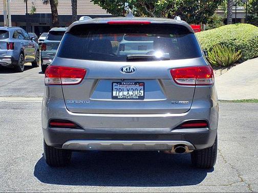 2016 Kia Sorento EX