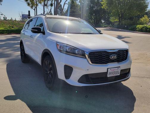 Snow White Pearl 2020 Kia Sorento S