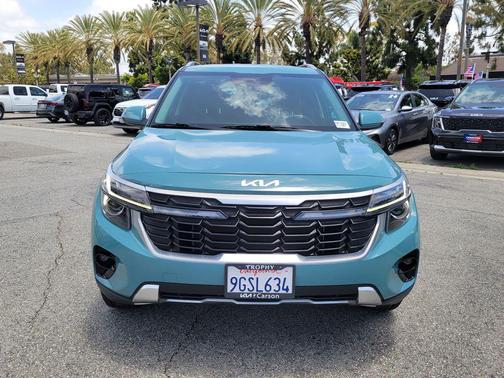 Pluton Blue 2024 Kia Seltos EX