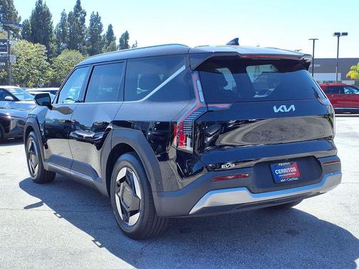 Ebony Black 2026 Kia EV9 Wind