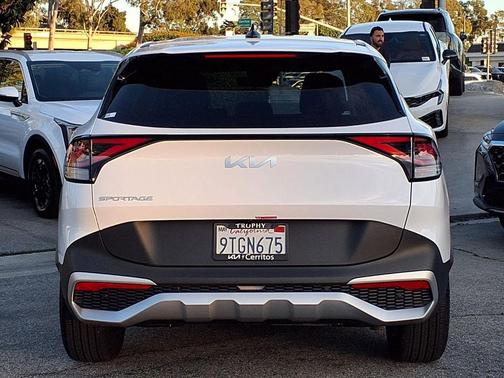 2025 Kia Sportage EX