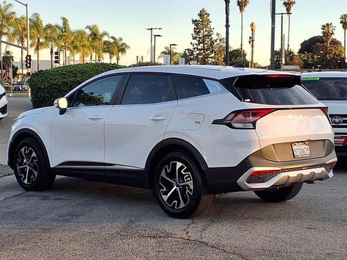 2025 Kia Sportage EX