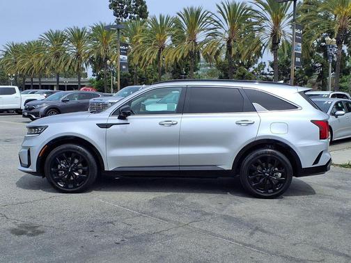 Sparkling Silver 2021 Kia Sorento SX