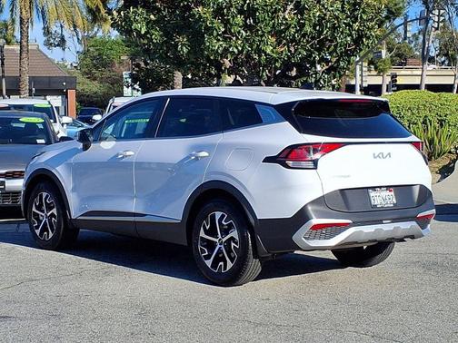 2025 Kia Sportage EX