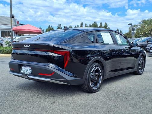 2025 Kia K4 EX