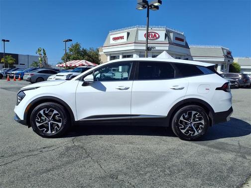 2025 Kia Sportage EX