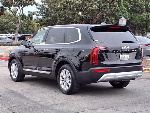 2022 Kia Telluride LX