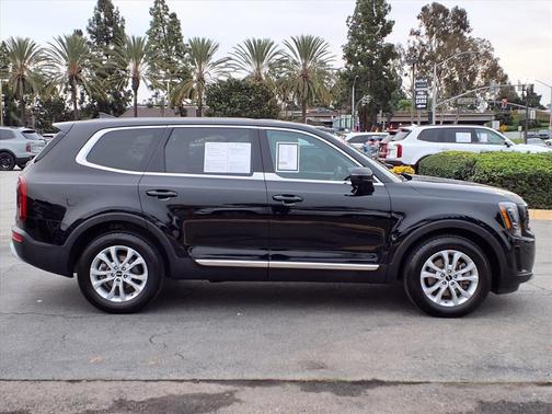 2022 Kia Telluride LX