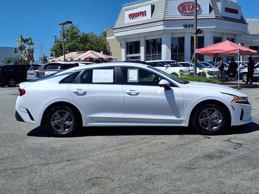 2021 Kia K5 LX