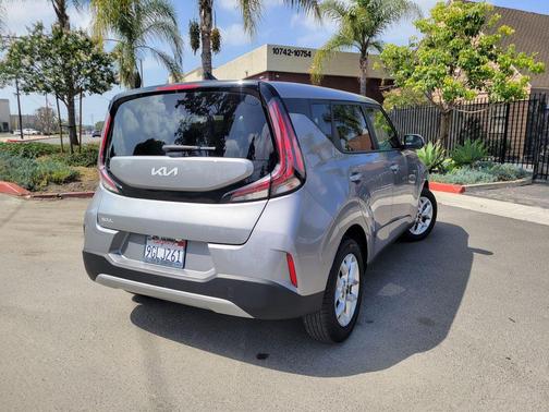 Steel Gray 2023 Kia Soul LX