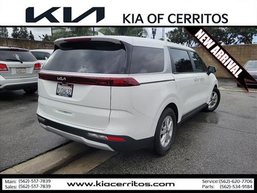 2024 Kia Carnival LX