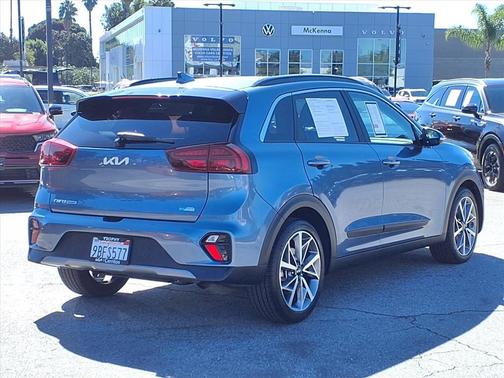2022 Kia Niro Touring SE
