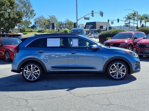 2022 Kia Niro Touring SE