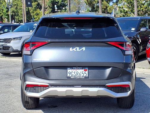 Gravity Gray 2023 Kia Sportage LX