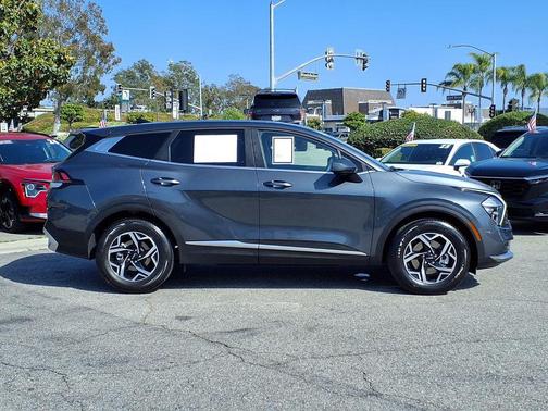 Gravity Gray 2023 Kia Sportage LX