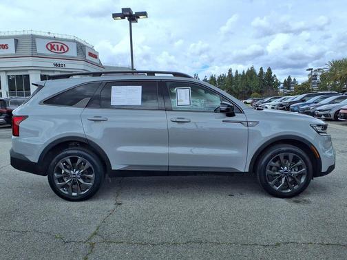Wolf Gray 2023 Kia Sorento EX