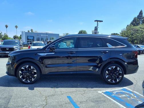 Ebony Black 2024 Kia Sorento SX