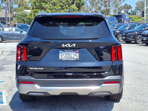 Ebony Black 2024 Kia Sorento SX