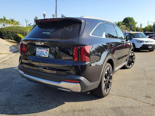 Ebony Black 2024 Kia Sorento SX