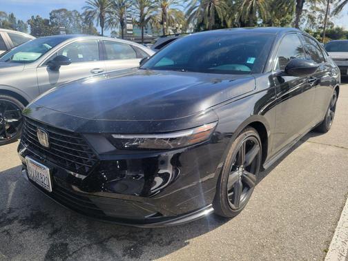 Crystal Black Pearl 2025 Honda Accord Hybrid Sport-L