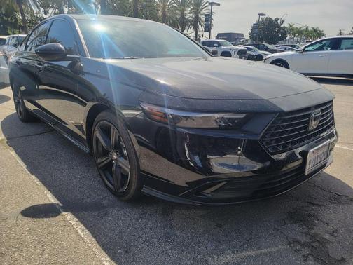 Crystal Black Pearl 2025 Honda Accord Hybrid Sport-L