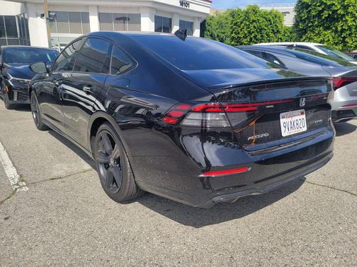 Crystal Black Pearl 2025 Honda Accord Hybrid Sport-L