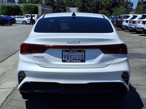 2022 Kia Forte LXS