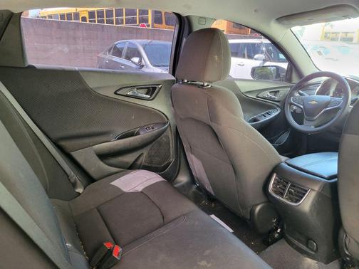 Sterling Gray Metallic 2023 Chevrolet Malibu FWD 1LT