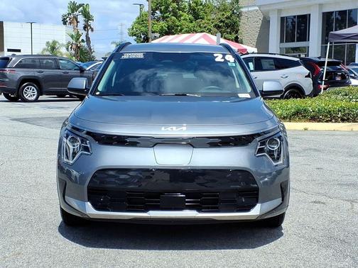 Steel Gray 2024 Kia Niro EV Wind