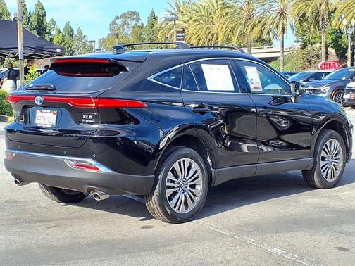 2022 Toyota Venza XLE