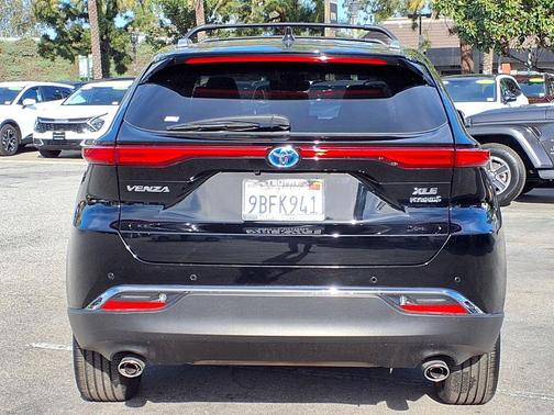 2022 Toyota Venza XLE