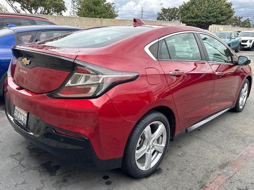 2018 Chevrolet Volt LT