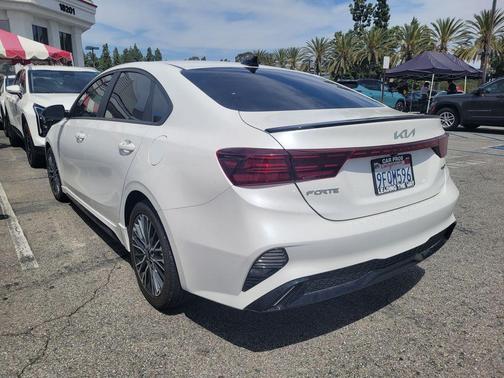 Snow White Pearl 2023 Kia Forte GT-Line