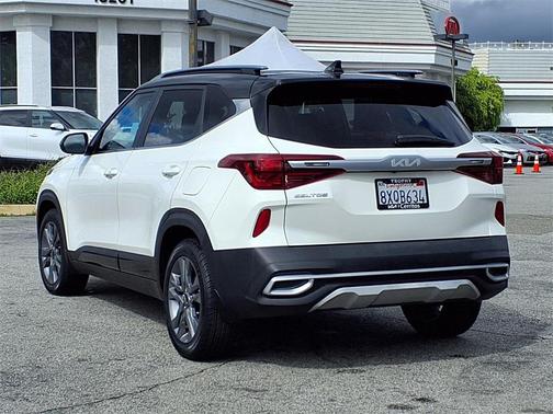 2022 Kia Seltos S