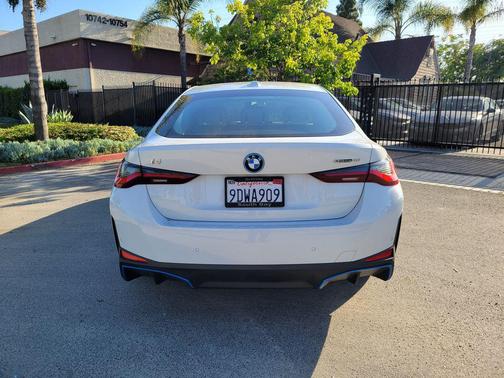 Alpine White 2023 BMW i4 Gran Coupe eDrive40